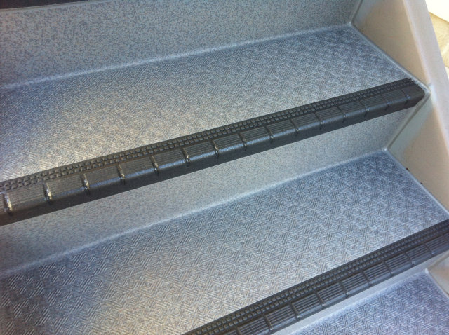 階段段板のタキステップ